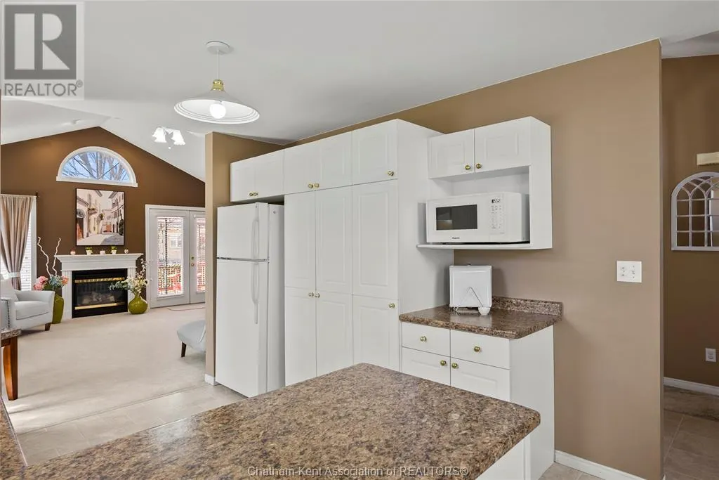 154 SEMENYN AVENUE Unit# 24