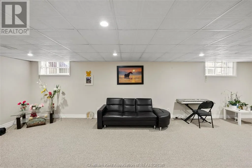 154 SEMENYN AVENUE Unit# 24