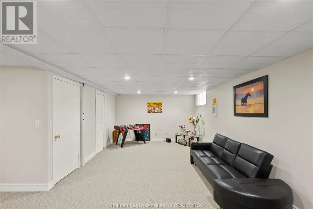 154 SEMENYN AVENUE Unit# 24