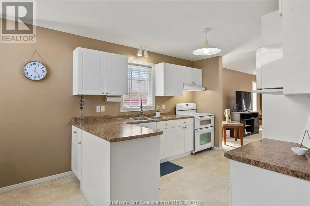 154 SEMENYN AVENUE Unit# 24