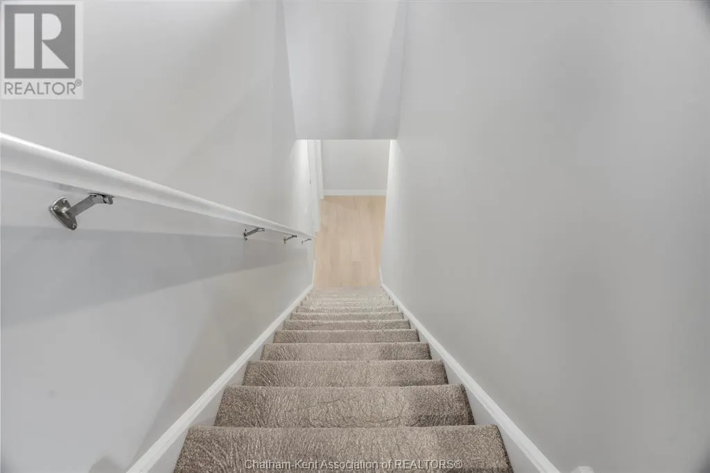 133 MOONSTONE CRESCENT
