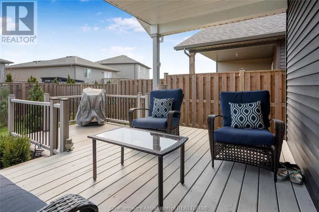 133 MOONSTONE CRESCENT