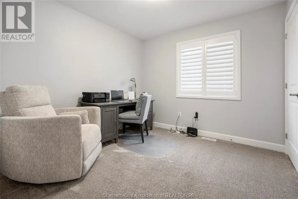 133 MOONSTONE CRESCENT