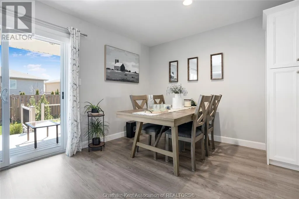 133 MOONSTONE CRESCENT