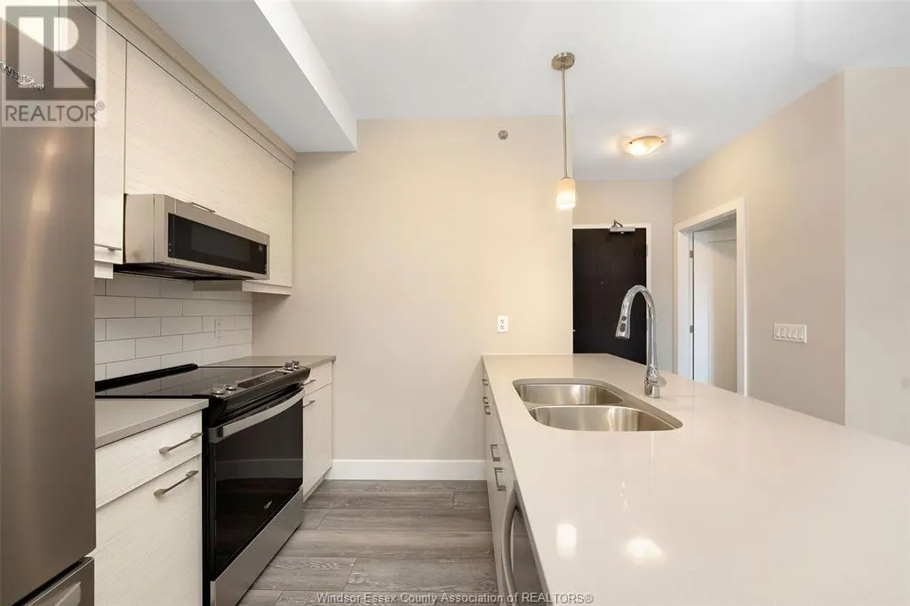 190 Main STREET East Unit# 302