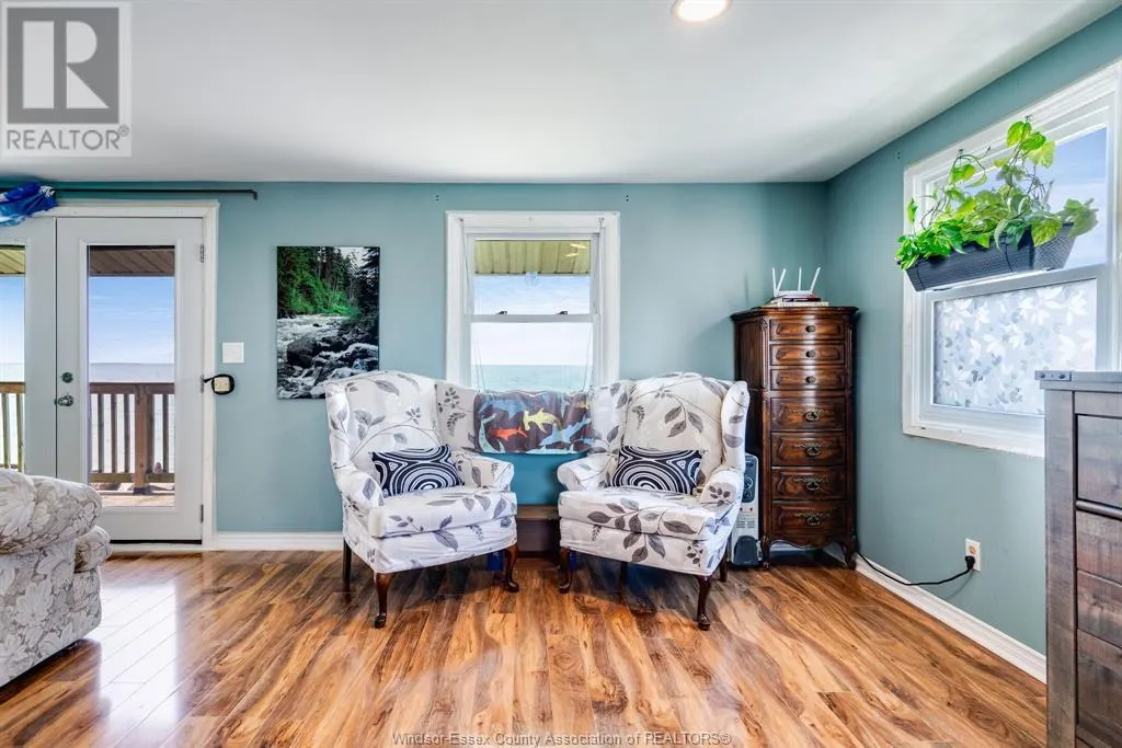864 POINT PELEE DRIVE