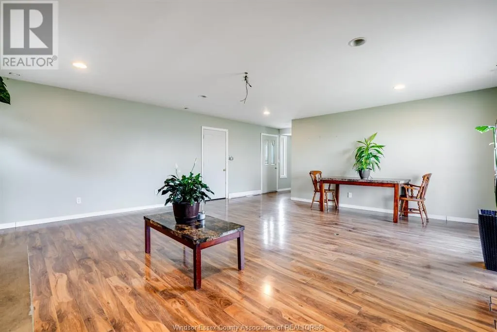 864 POINT PELEE DRIVE