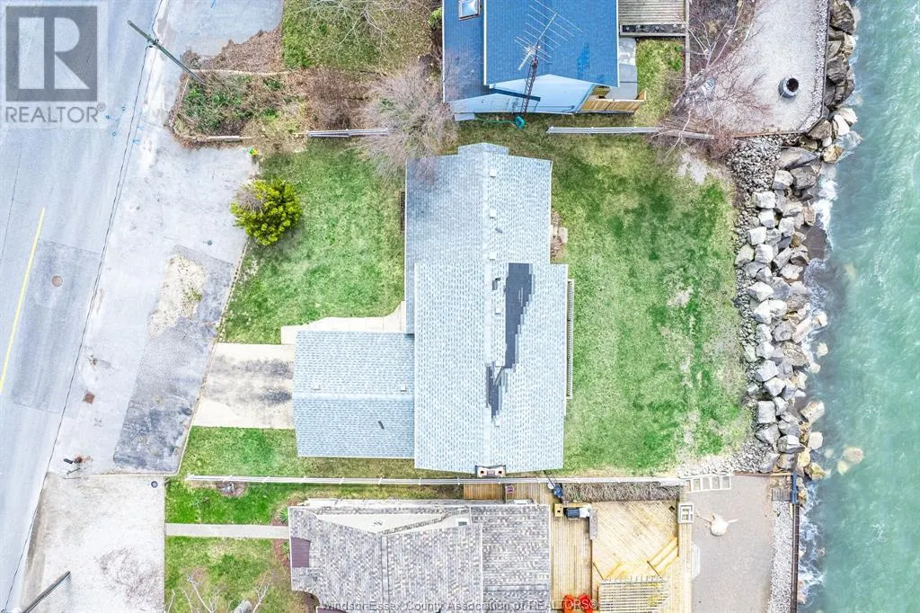 864 POINT PELEE DRIVE