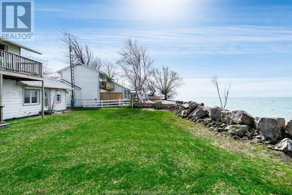864 POINT PELEE DRIVE