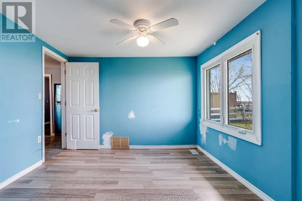 864 POINT PELEE DRIVE