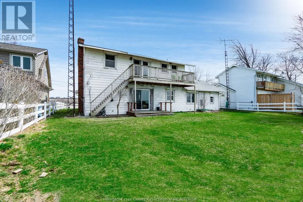 864 POINT PELEE DRIVE