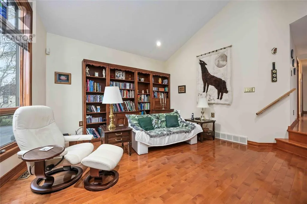1311 Lakeshore ROAD
