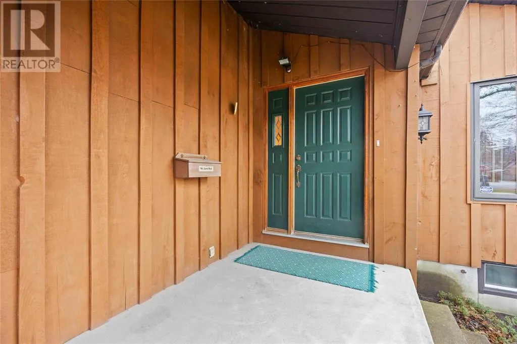 1311 Lakeshore ROAD