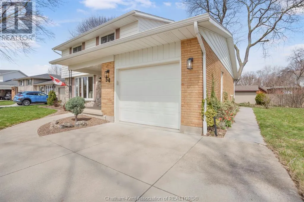 54 FINCH COURT