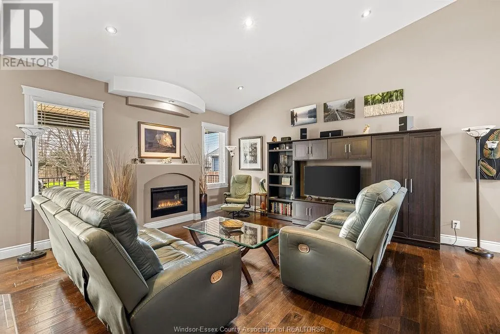 799 HERITAGE ROAD