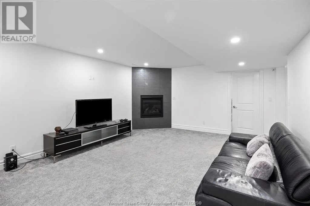 254 ARKONA COURT