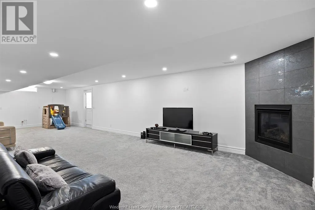 254 ARKONA COURT