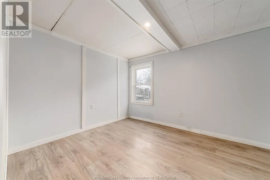 16 MCNAUGHTON AVENUE