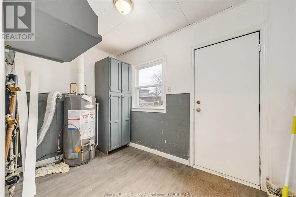 16 MCNAUGHTON AVENUE