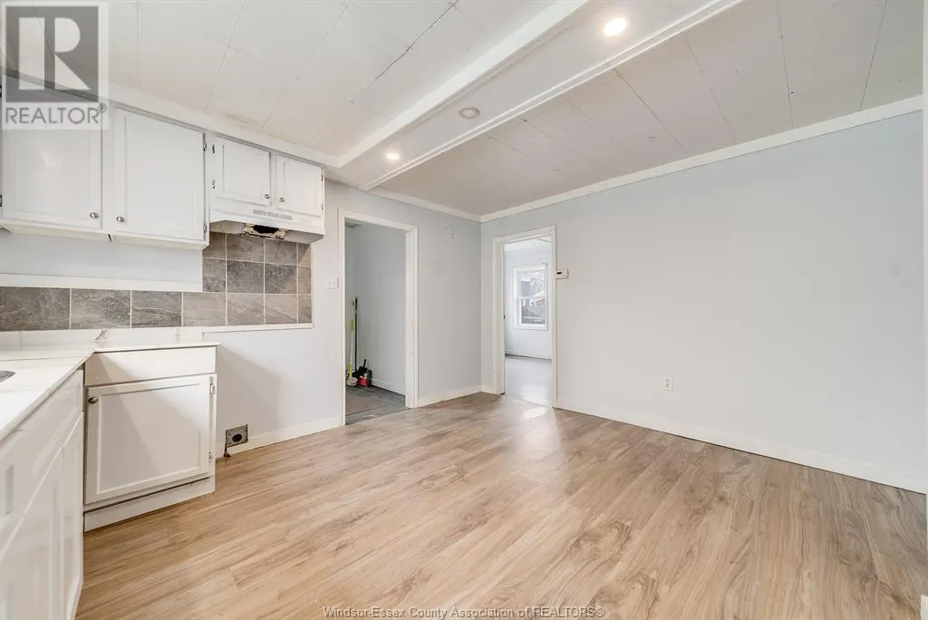 16 MCNAUGHTON AVENUE