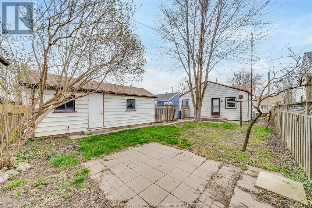 16 MCNAUGHTON AVENUE