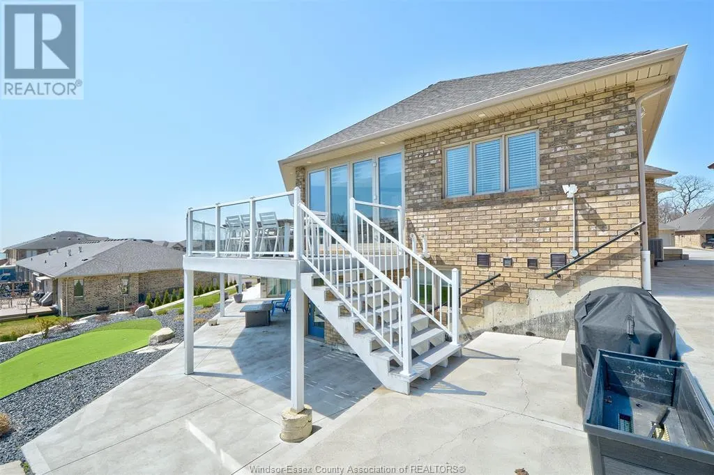 17 METTAWAS LANE