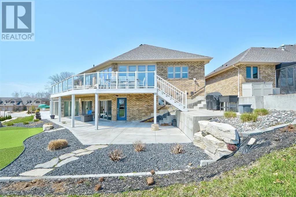 17 METTAWAS LANE