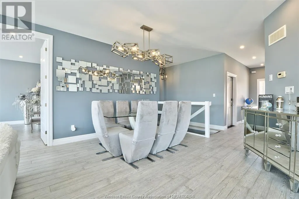17 METTAWAS LANE
