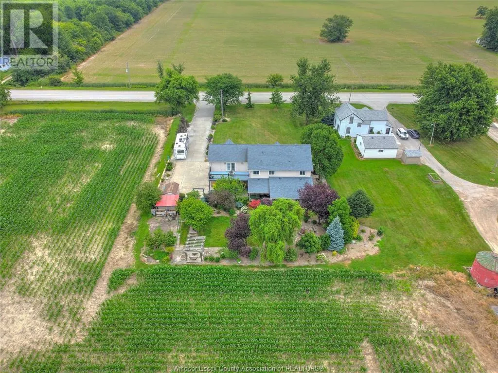 323 COUNTY RD 27 East