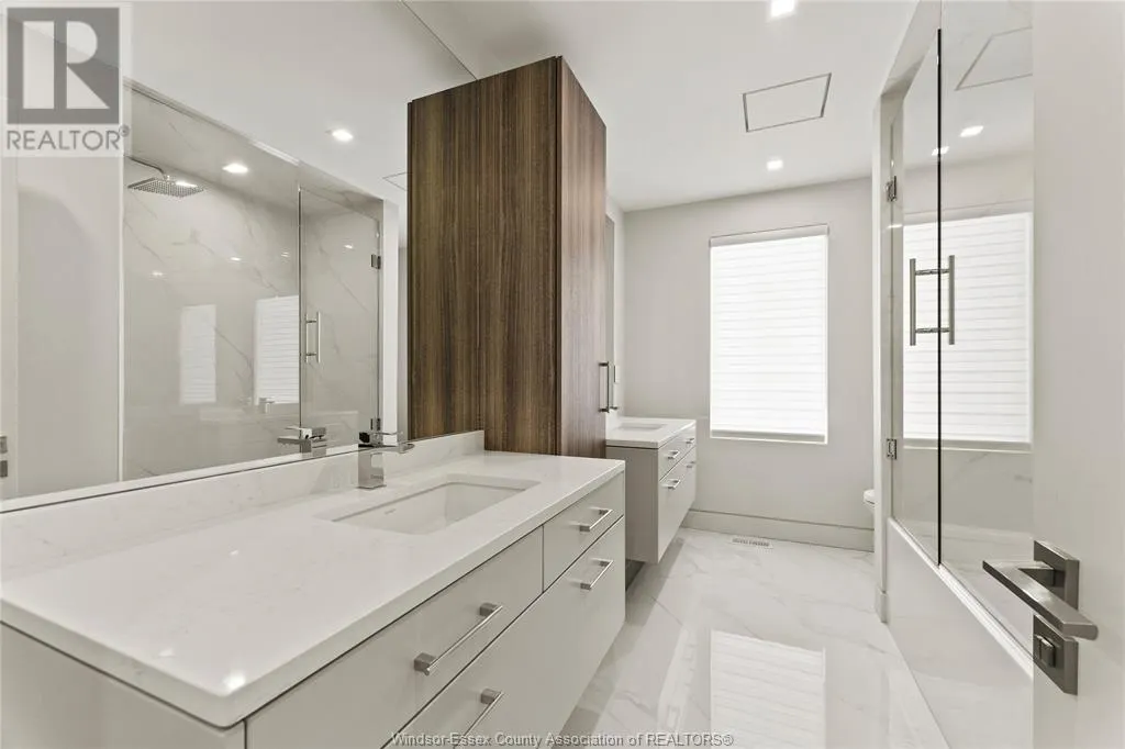 1252 SHORELINE