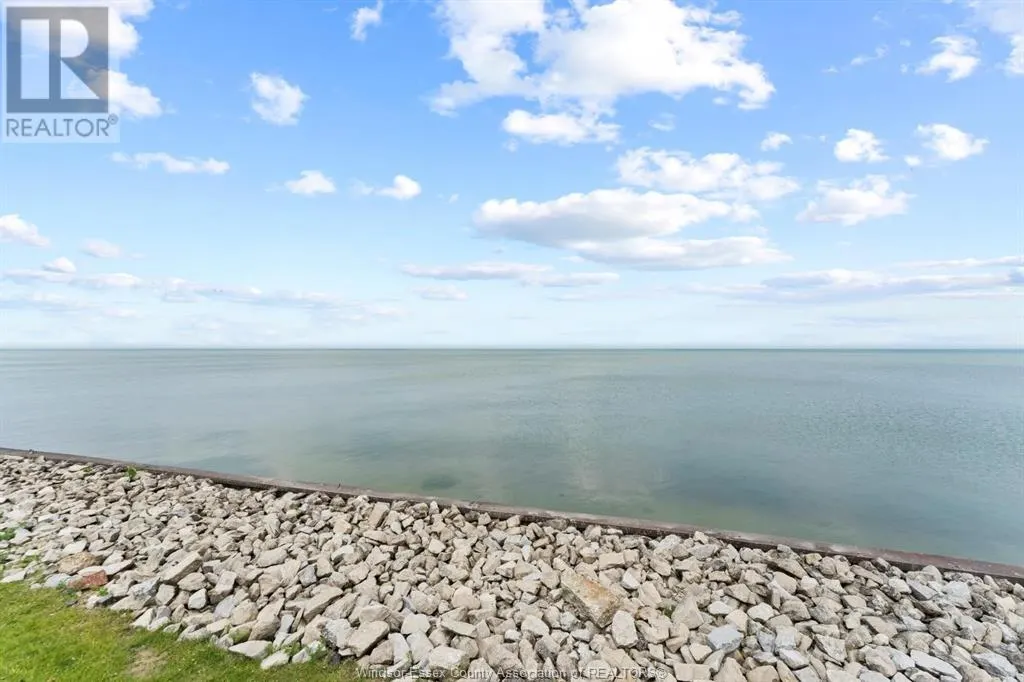1252 SHORELINE