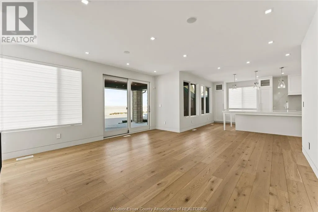 1252 SHORELINE