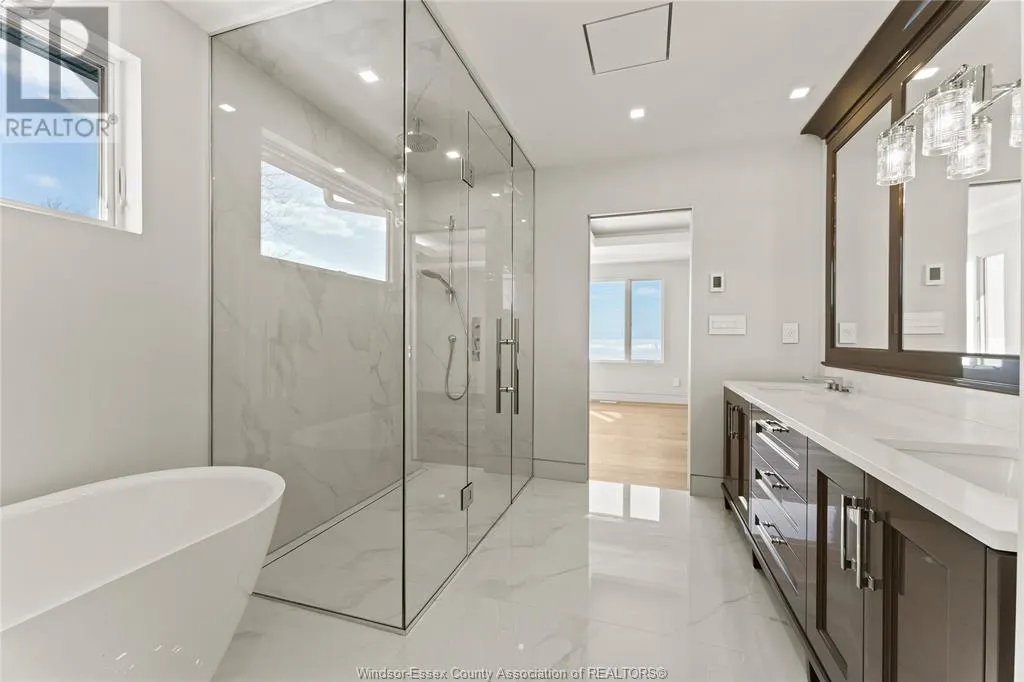 1252 SHORELINE