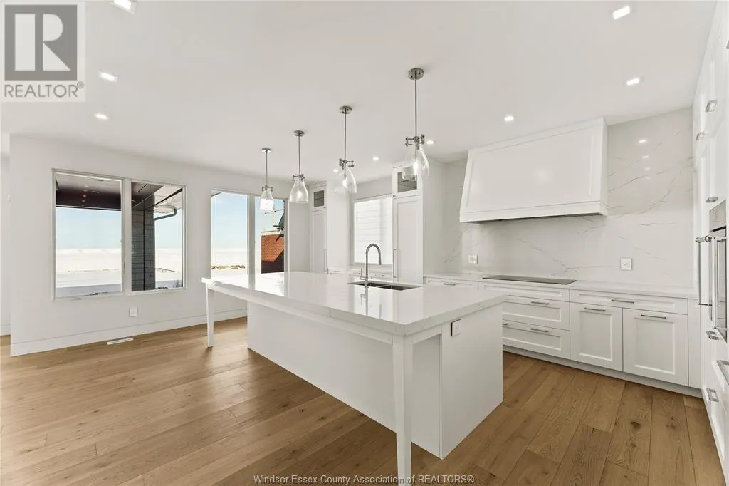 1252 SHORELINE