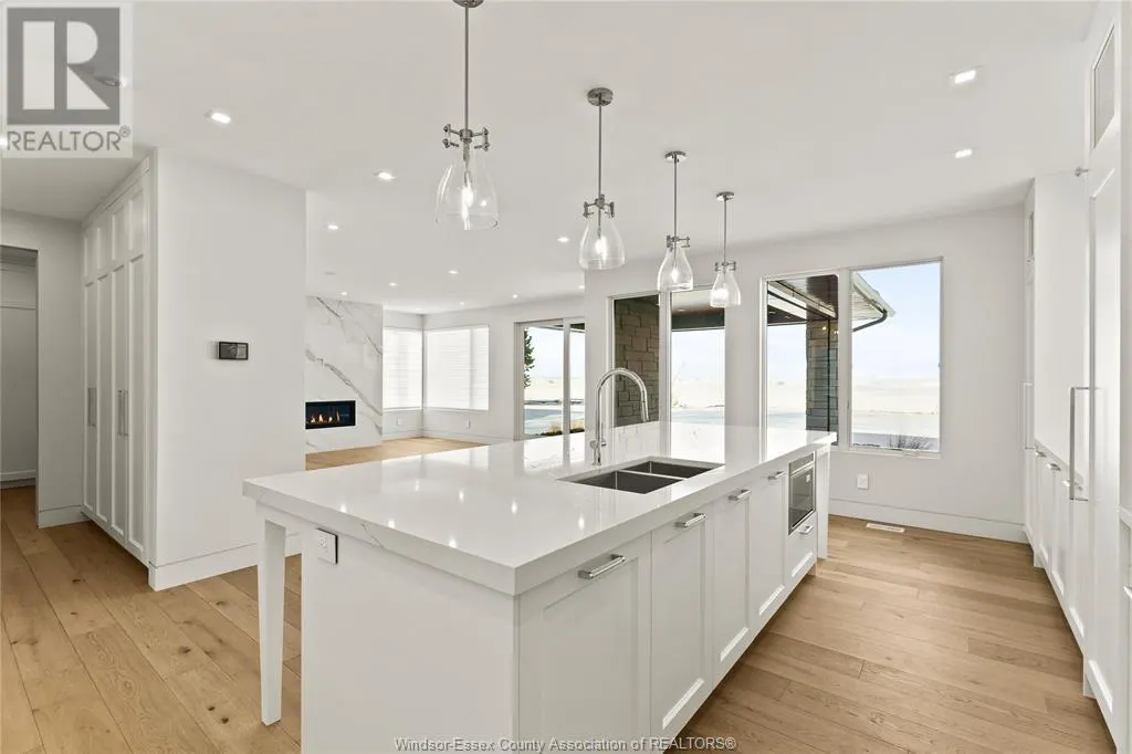1252 SHORELINE