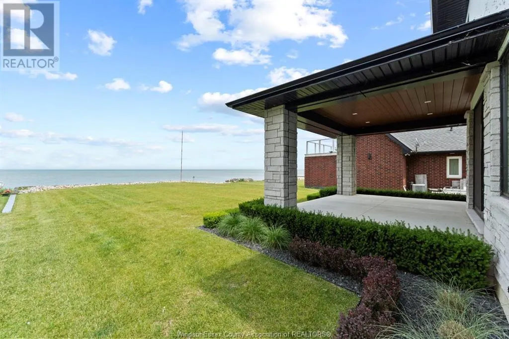 1252 SHORELINE