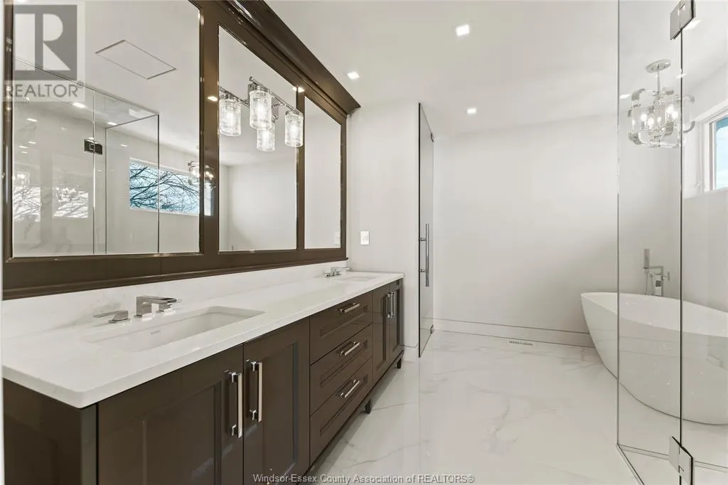 1252 SHORELINE