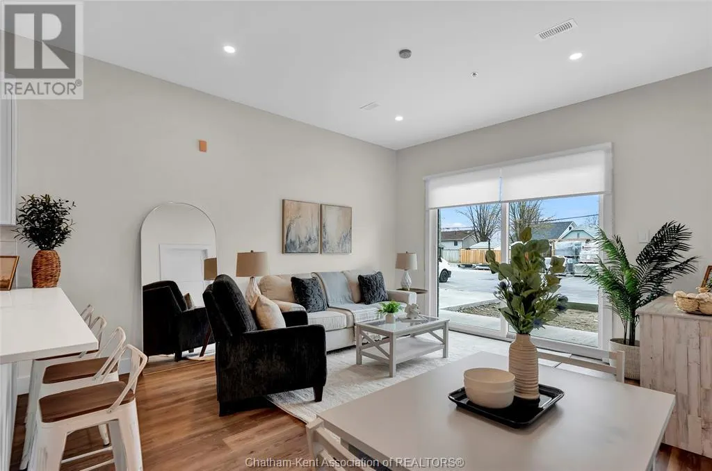 12 Mill STREET West Unit# 404