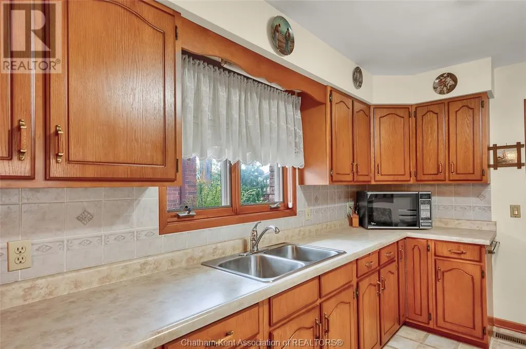 36 Bridle Path ROAD
