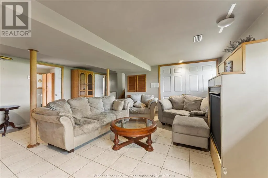 3446 MANNING ROAD