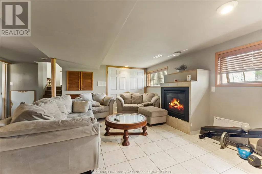 3446 MANNING ROAD
