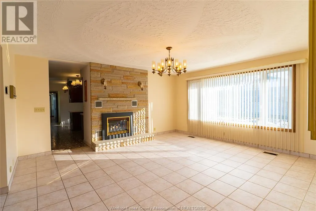 408 MERSEA RD 3