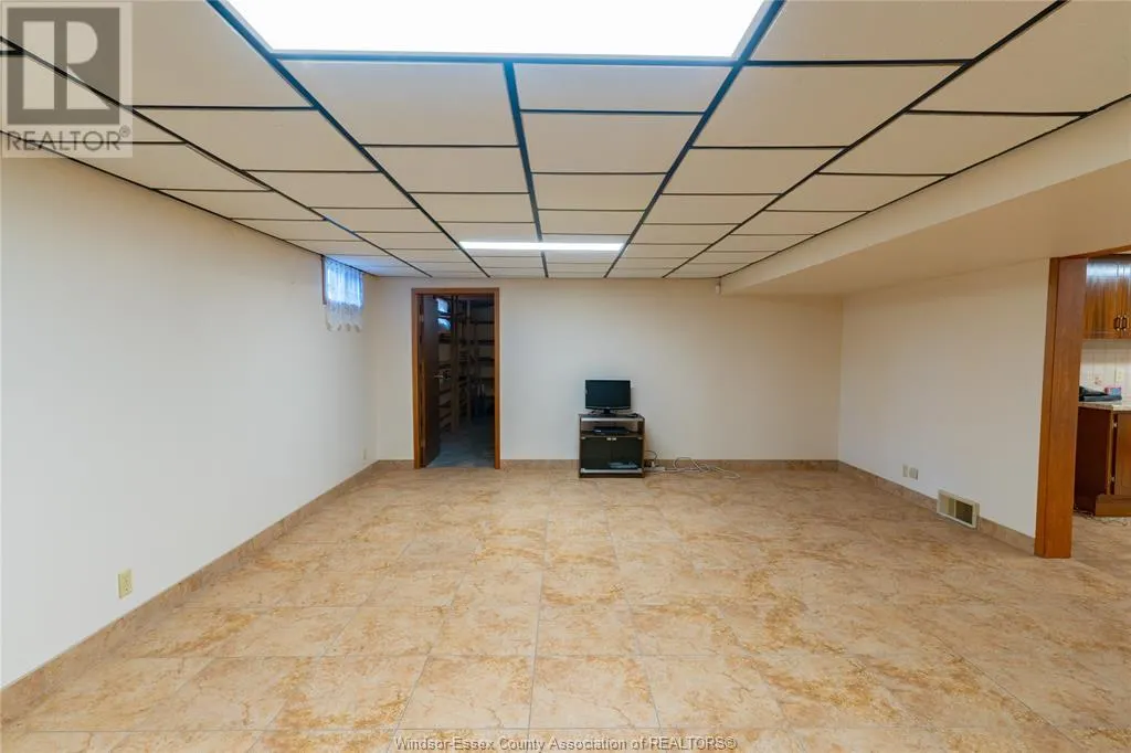 408 MERSEA RD 3