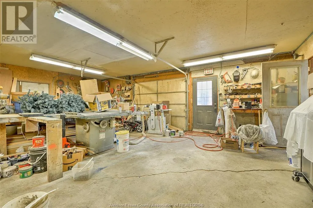 1385 ERIE