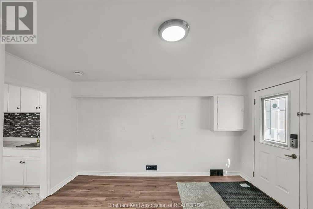 12 Gray STREET