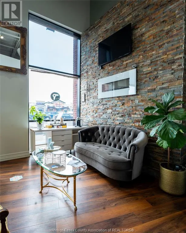 1695 MANNING ROAD Unit# 170 - UPPER ROOM