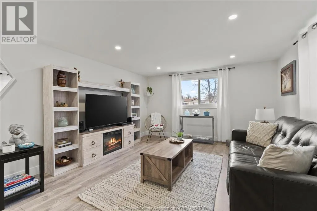 388 NORTH MALDEN