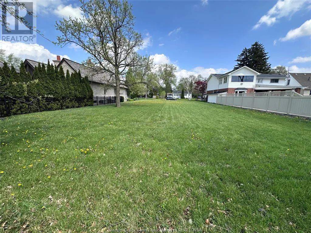 4059 ROSELAND DRIVE East