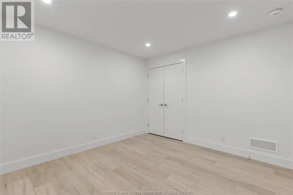 13 EAGLE STREET
