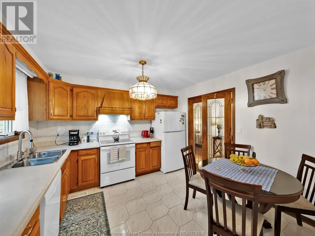 43 Debergh AVENUE South